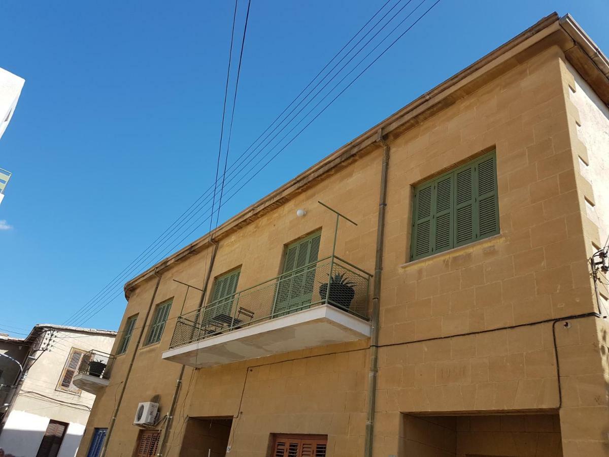 Ines Guest House Nicosia Ngoại thất bức ảnh